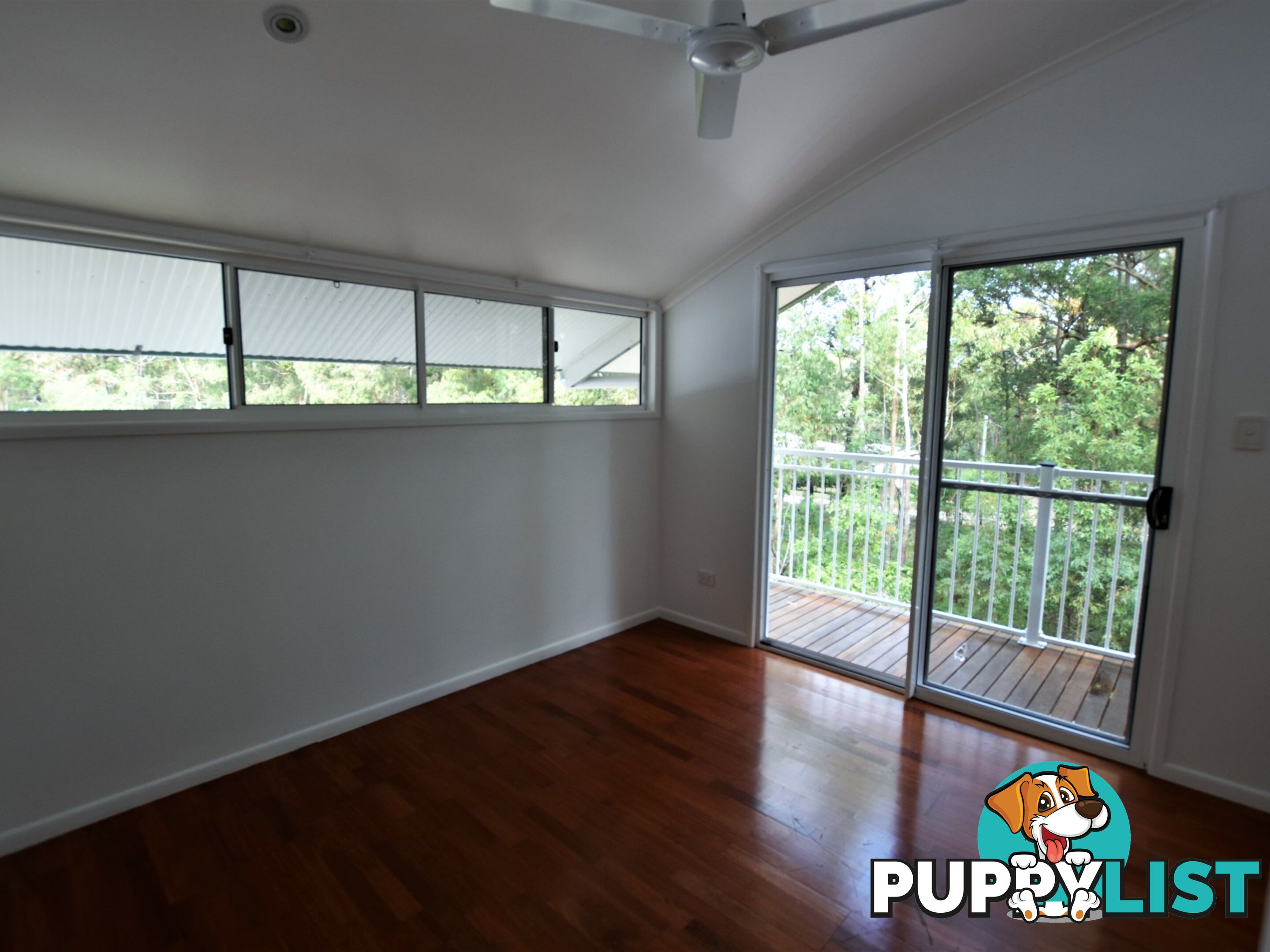 10 Ilumba Street RUSSELL ISLAND QLD 4184