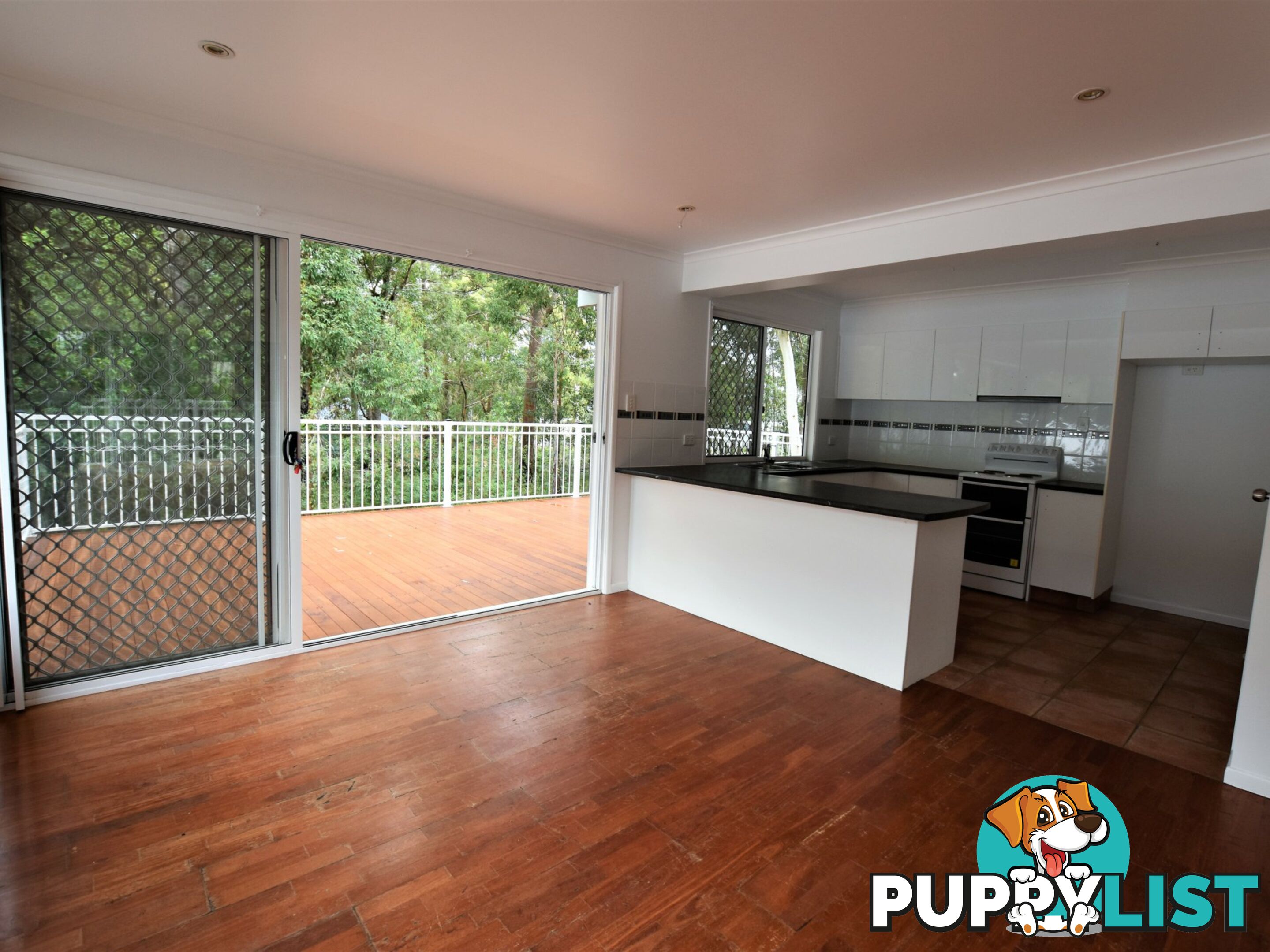 10 Ilumba Street RUSSELL ISLAND QLD 4184