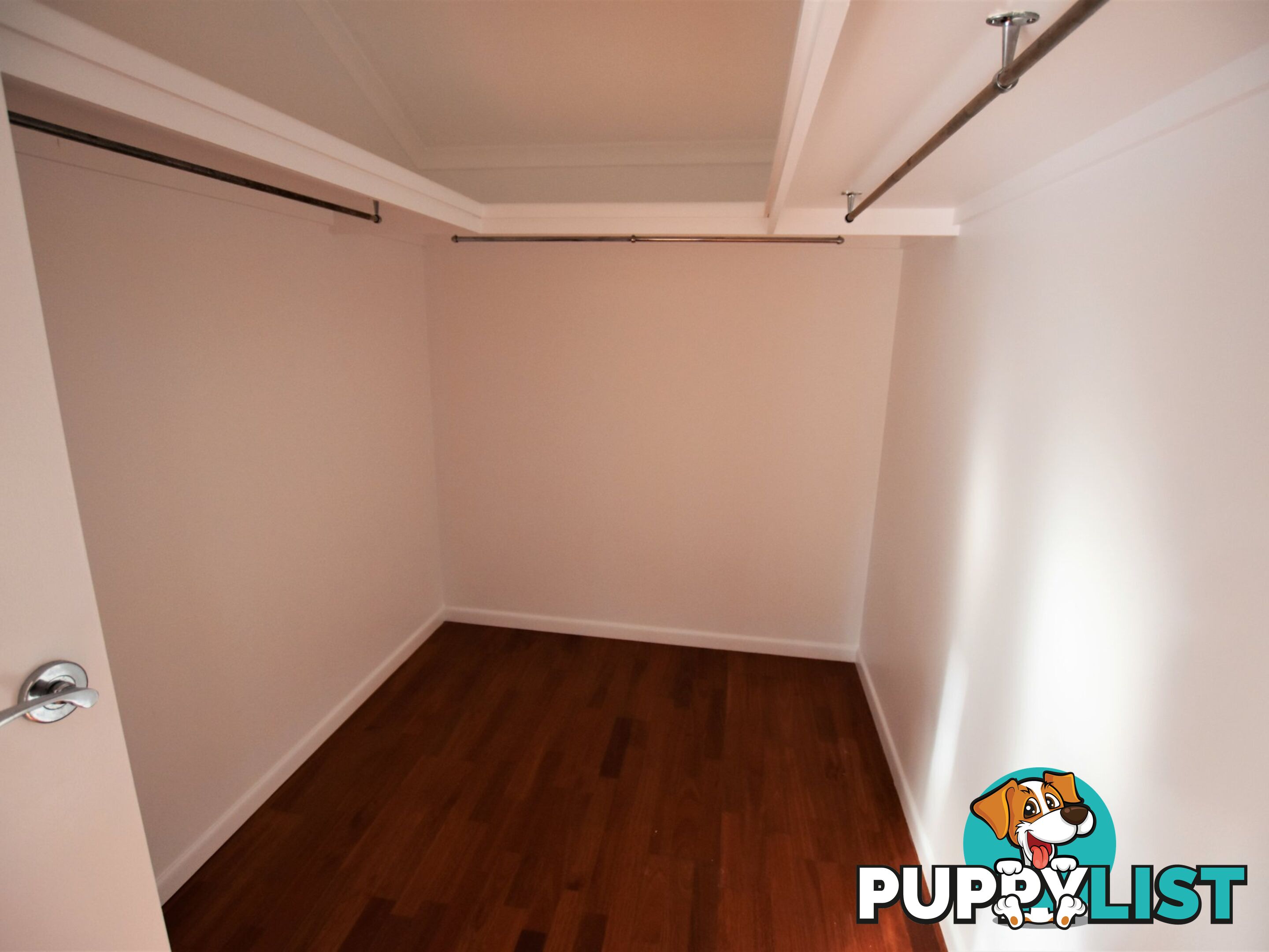 10 Ilumba Street RUSSELL ISLAND QLD 4184
