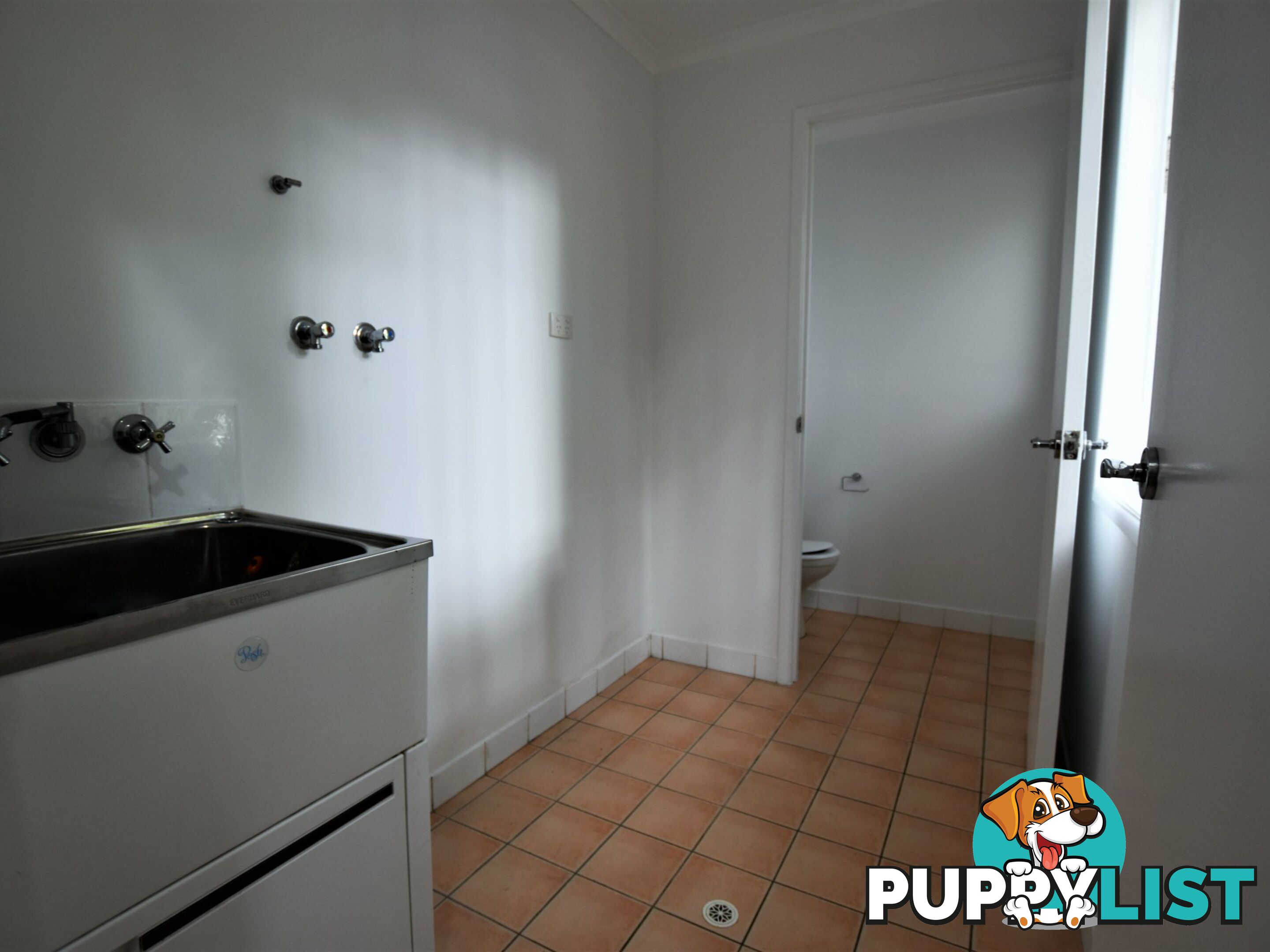 10 Ilumba Street RUSSELL ISLAND QLD 4184