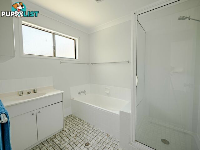6 ELLIS STREET RUSSELL ISLAND QLD 4184