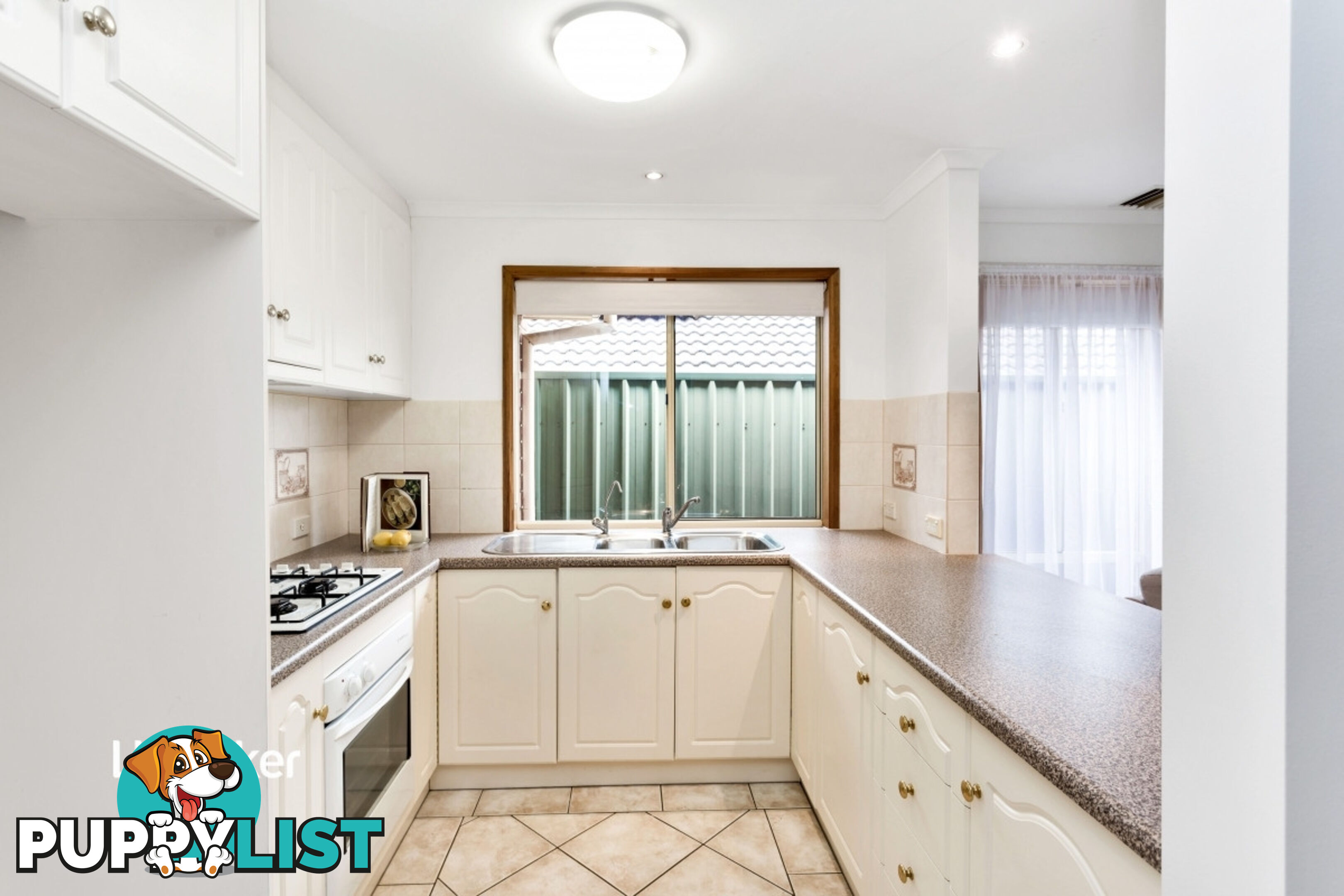 33 Rivergum Close WALKLEY HEIGHTS SA 5098