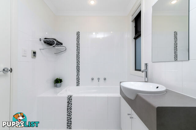 18 Crompton Drive ST CLAIR SA 5011