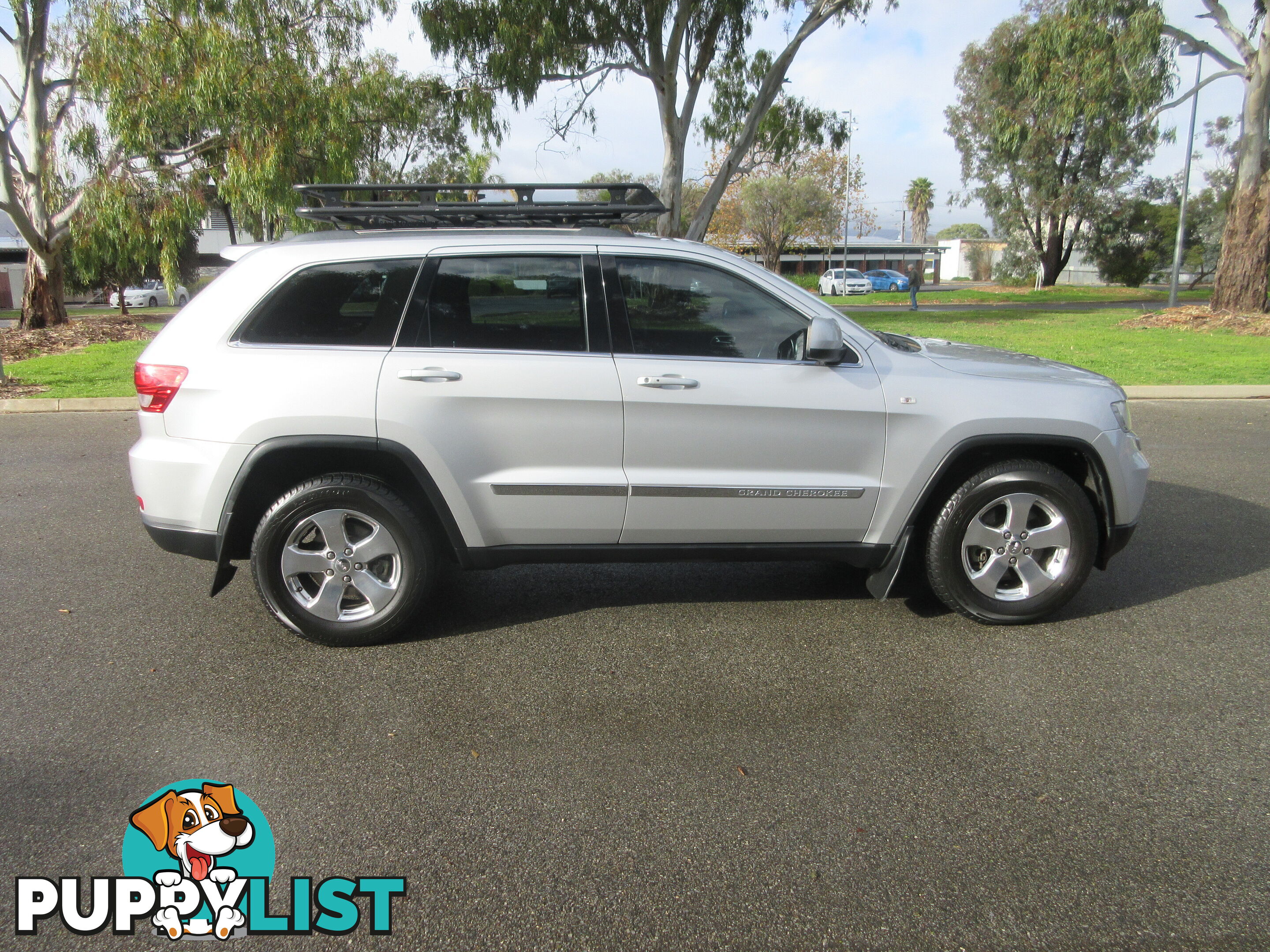 2012 JEEP GRAND CHEROKEE LAREDO (4x4) WK MY12 4D WAGON