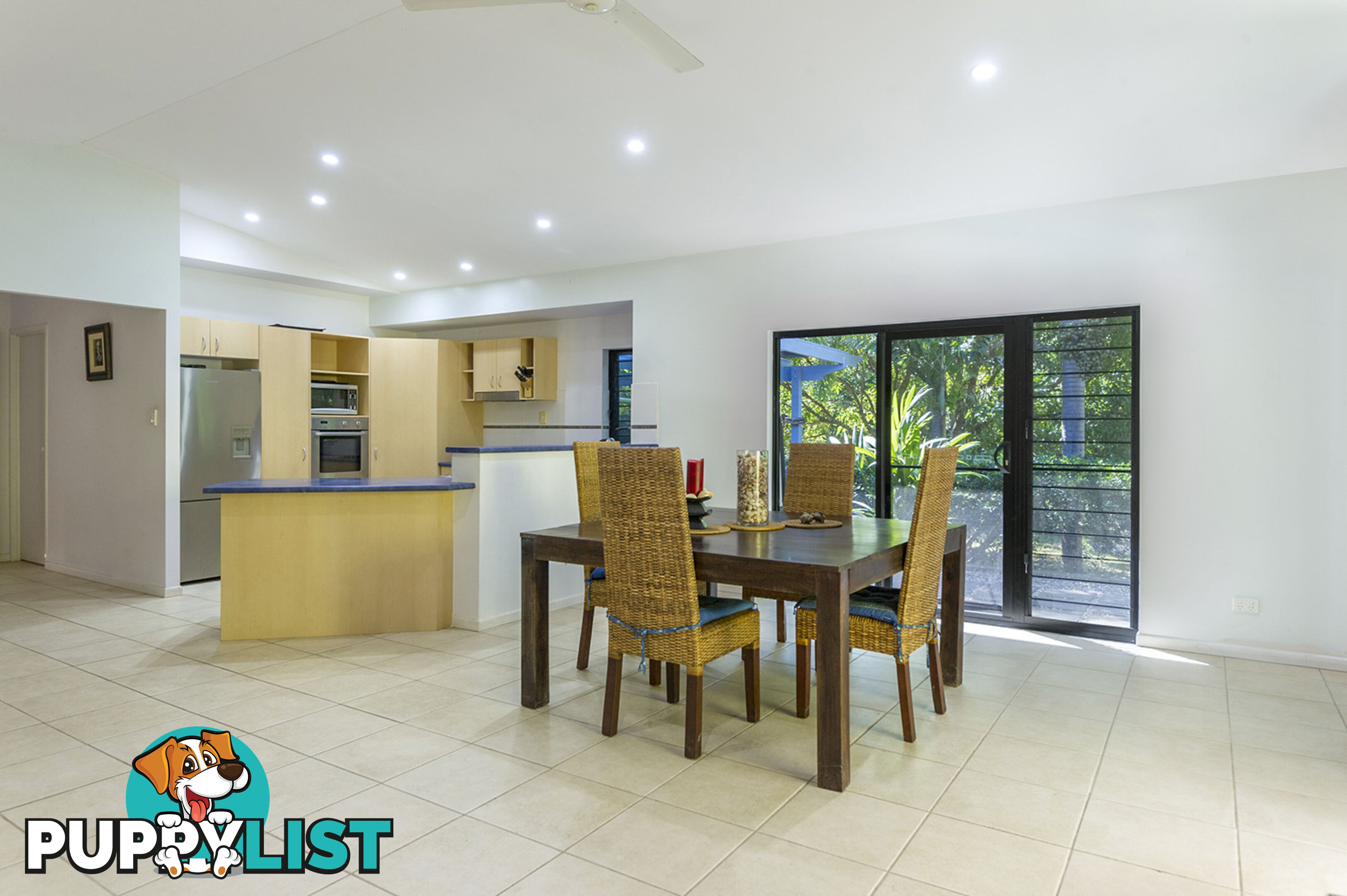 16-18 Finlay Crescent OAK BEACH QLD 4877