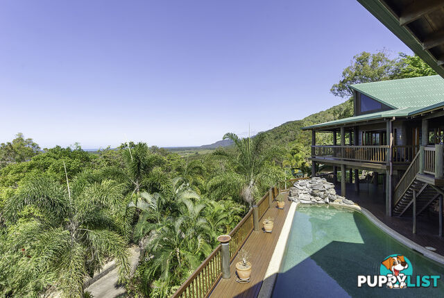 66 Ocean View Road PORT DOUGLAS QLD 4877