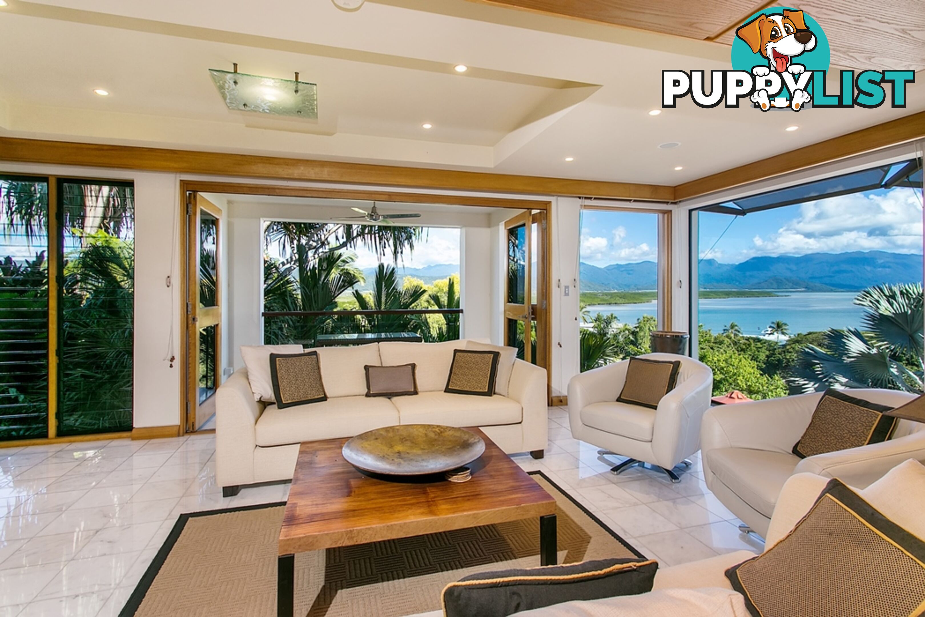 1 Island Point Road PORT DOUGLAS QLD 4877