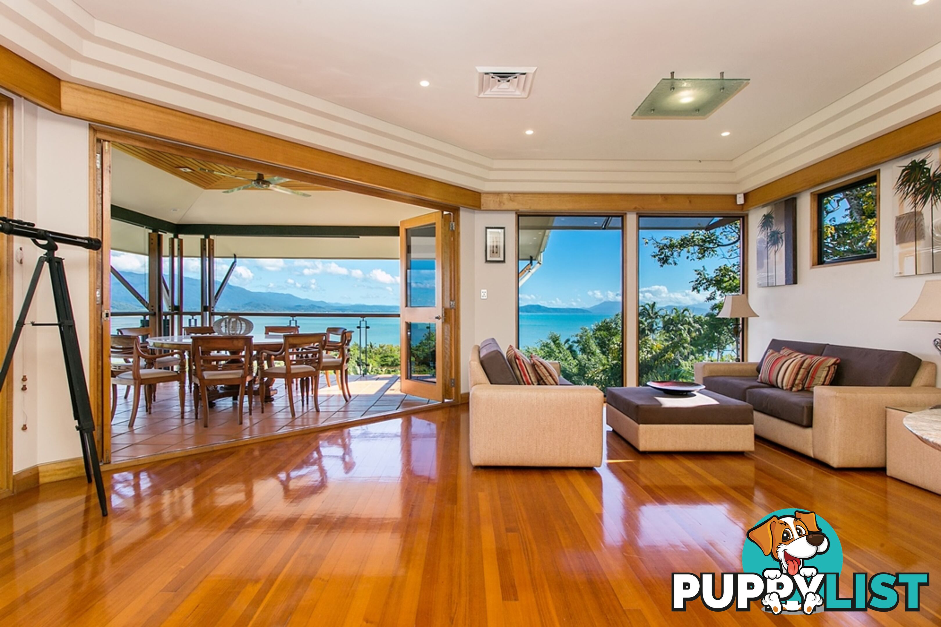 1 Island Point Road PORT DOUGLAS QLD 4877