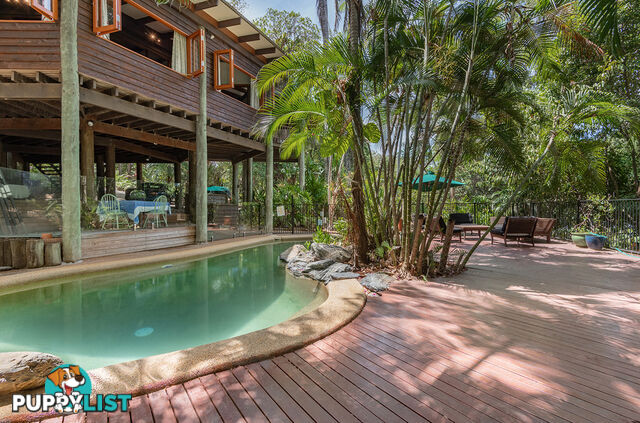 63 Ocean View Road PORT DOUGLAS QLD 4877