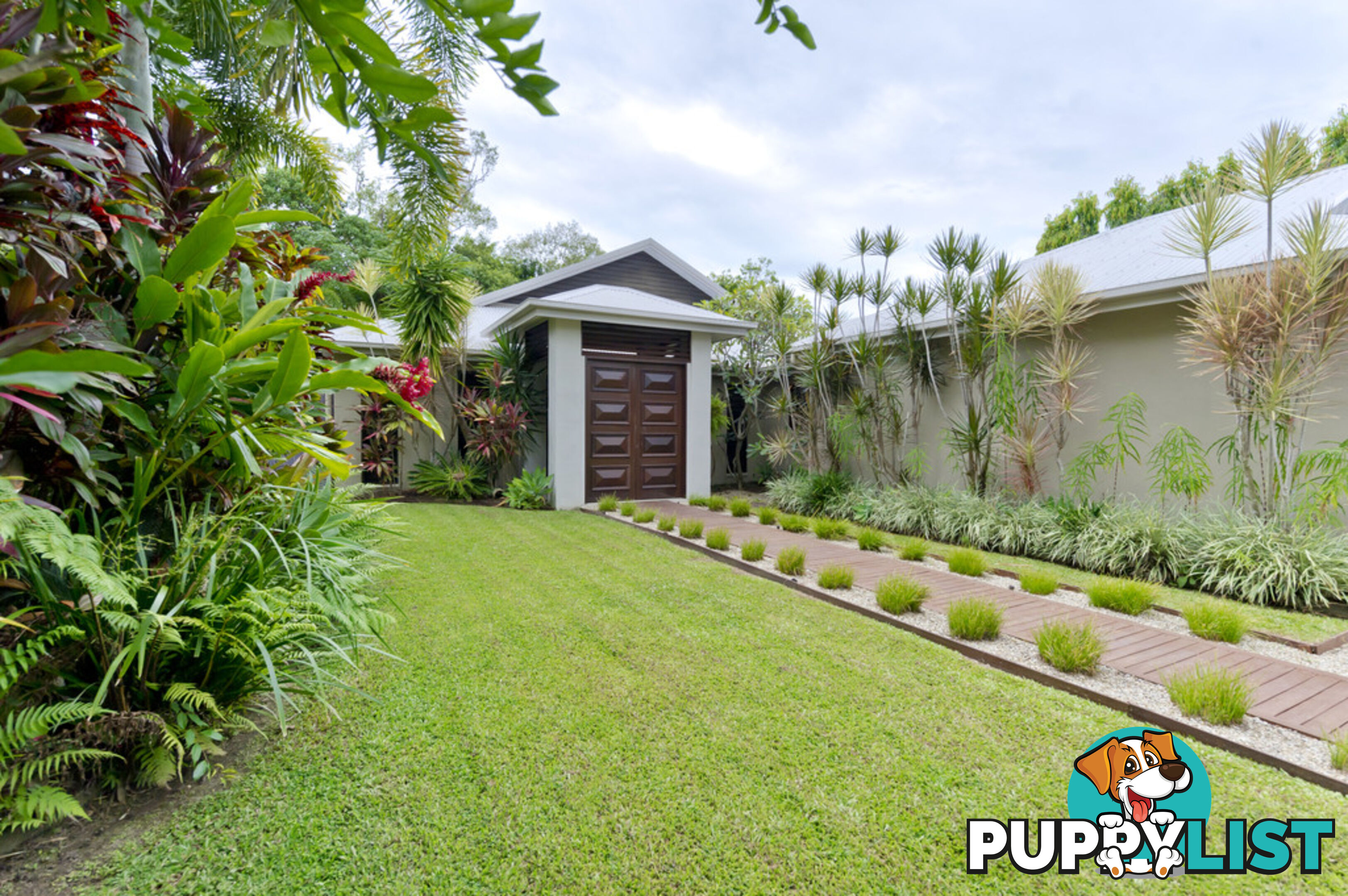 3 Lake Close PORT DOUGLAS QLD 4877