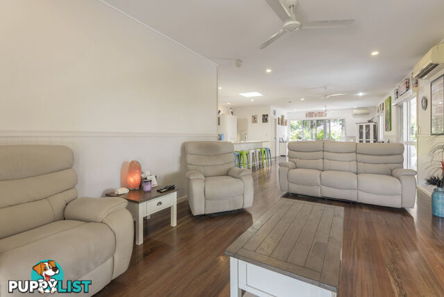 1-5 Bruce Avenue OAK BEACH QLD 4877