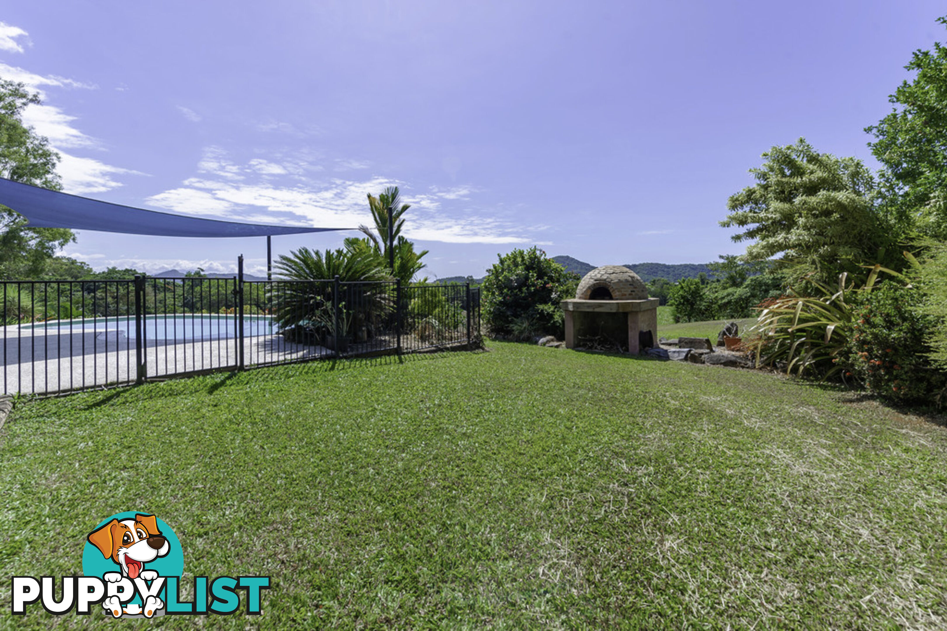 98-100 Coral Sea Drive MOSSMAN QLD 4873