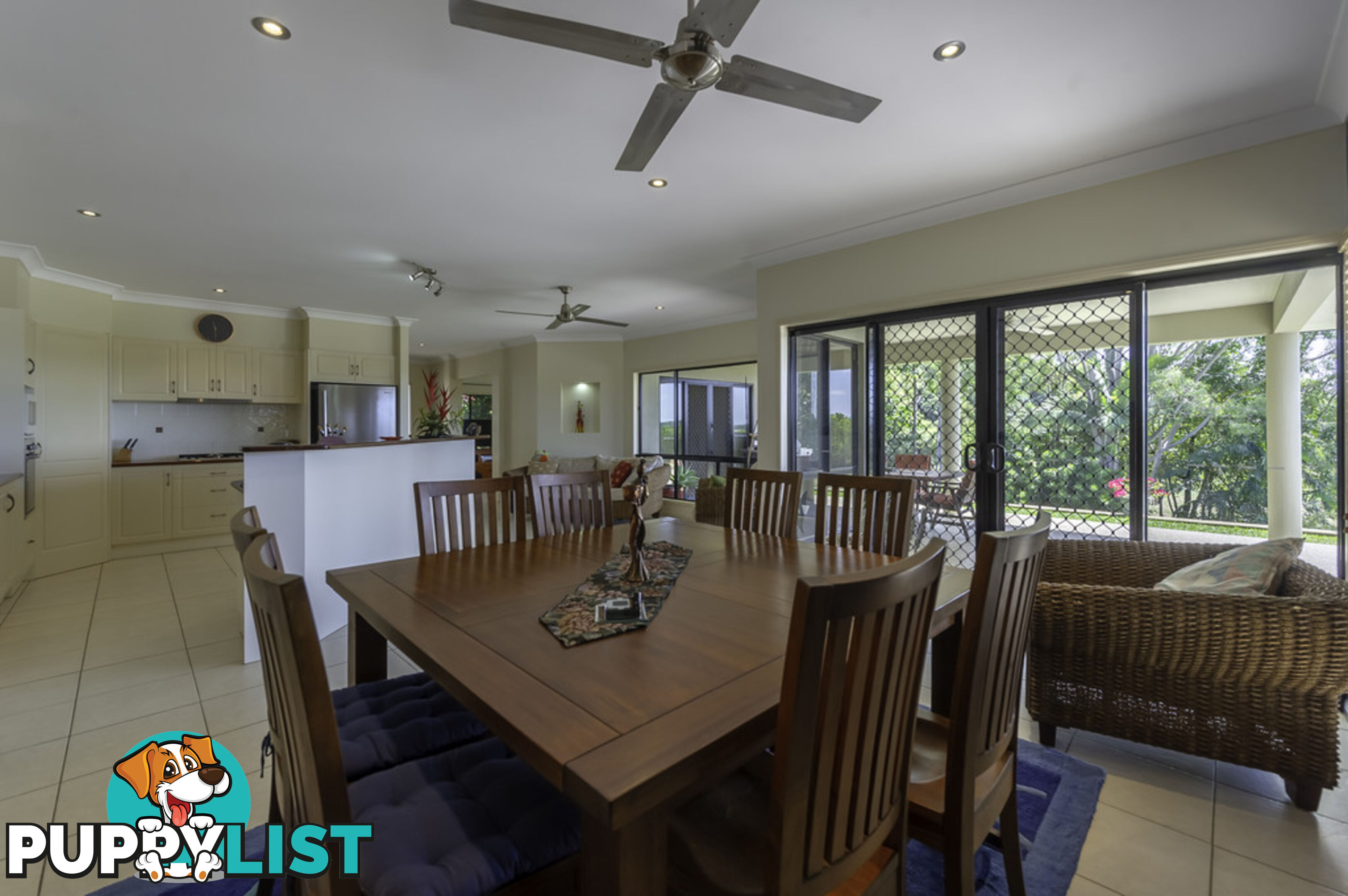 98-100 Coral Sea Drive MOSSMAN QLD 4873