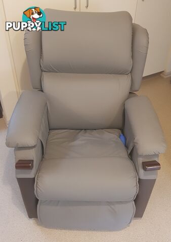 Aspire Air Lift Chair - Large - Space