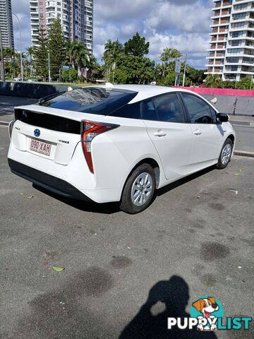 2016 Toyota Prius Vi-tech Hatchback Automatic