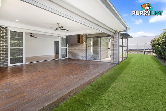 15 Tallawarra Crescent HAYWARDS BAY NSW 2530