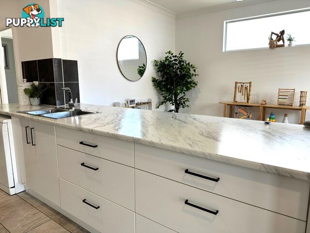 5 Peterborough Ave LAKE ILLAWARRA NSW 2528