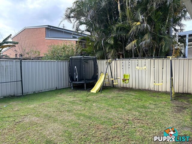 5 Peterborough Ave LAKE ILLAWARRA NSW 2528