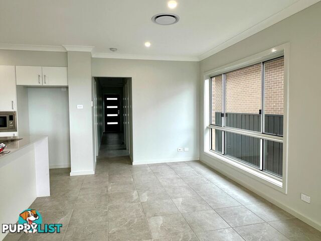 1/61 Paynes Rd STREAM HILL NSW 2526