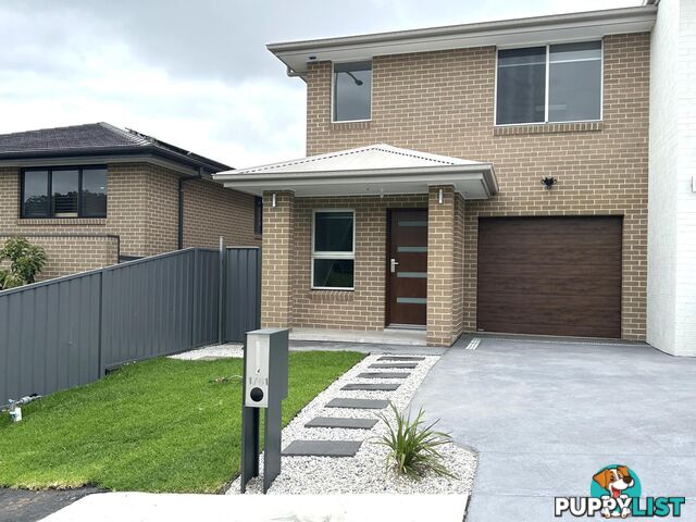 1/61 Paynes Rd STREAM HILL NSW 2526