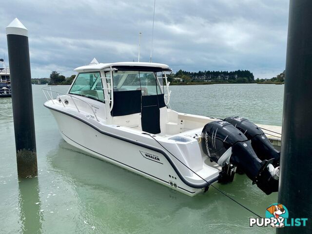 2015 BOSTON WHALER 315 CONQUEST