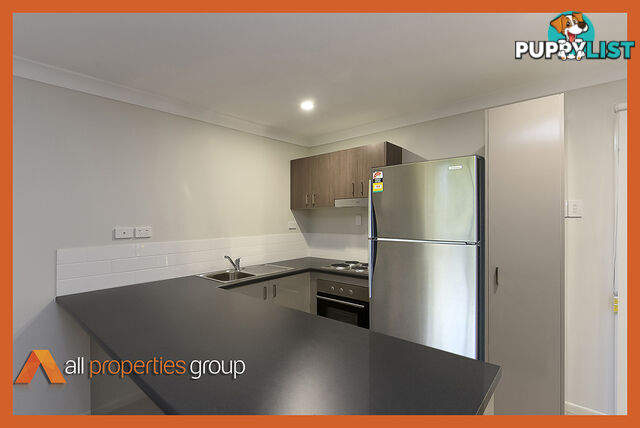 1/48 Spruce Street LOGANLEA QLD 4131