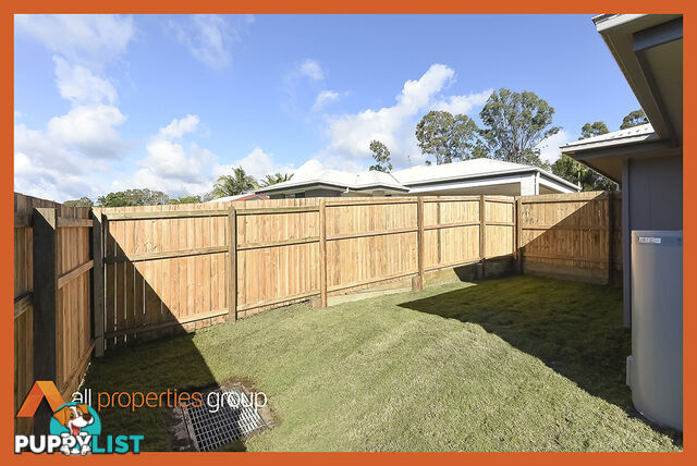 1/48 Spruce Street LOGANLEA QLD 4131