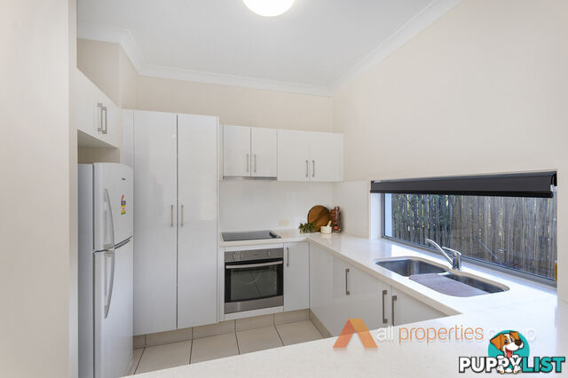 1/8 Rebecca Circuit EAGLEBY QLD 4207