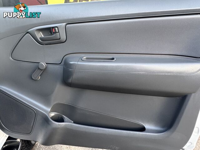 2011 TOYOTA HILUX SR KUN26R CAB CHASSIS