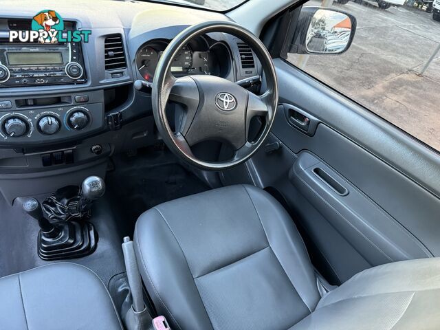 2011 TOYOTA HILUX SR KUN26R CAB CHASSIS