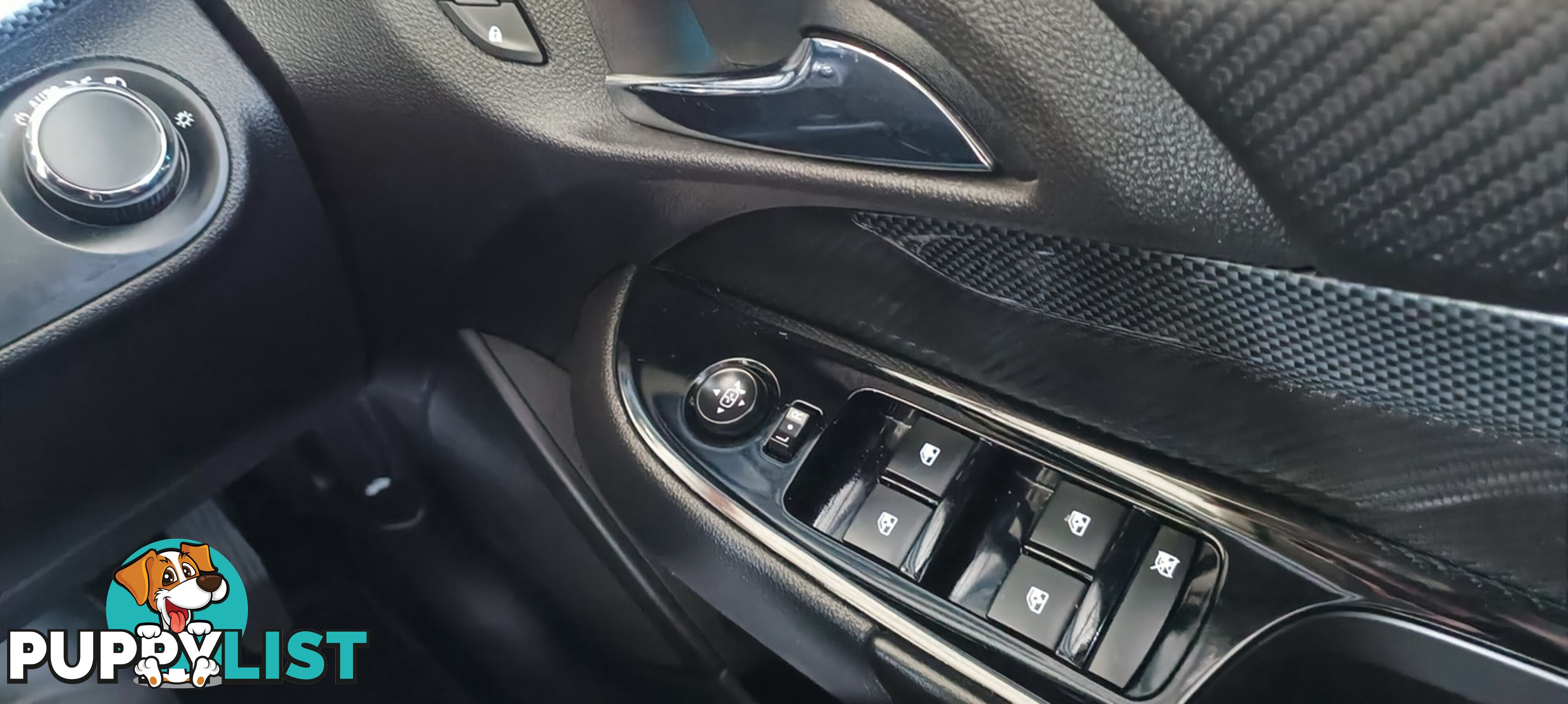 2017 HOLDEN COMMODORE SV6 VF SEDAN