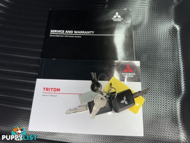 2022 MITSUBISHI TRITON GLX DOUBLE CAB MR CAB CHASSIS