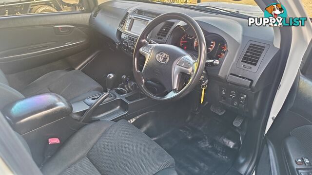 2014 TOYOTA HILUX SR DOUBLE CAB KUN26R CAB CHASSIS
