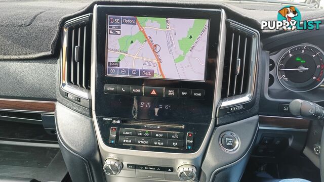 2017 TOYOTA LANDCRUISER SAHARA VDJ200R WAGON
