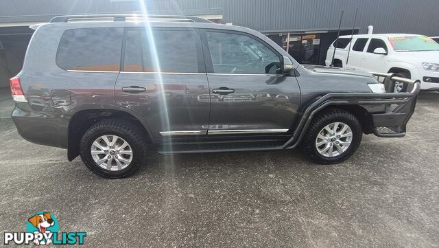 2017 TOYOTA LANDCRUISER SAHARA VDJ200R WAGON