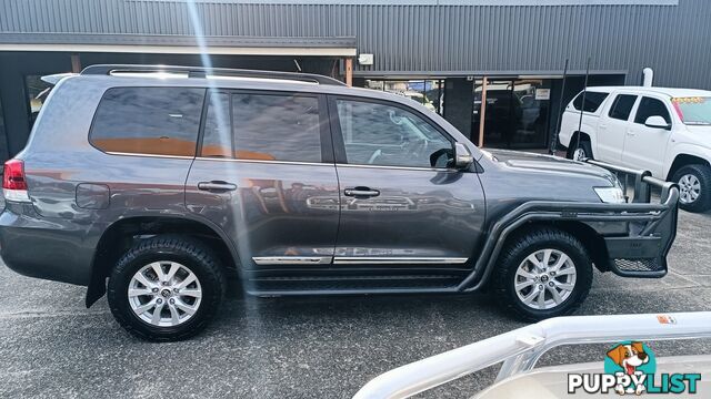 2017 TOYOTA LANDCRUISER SAHARA VDJ200R WAGON