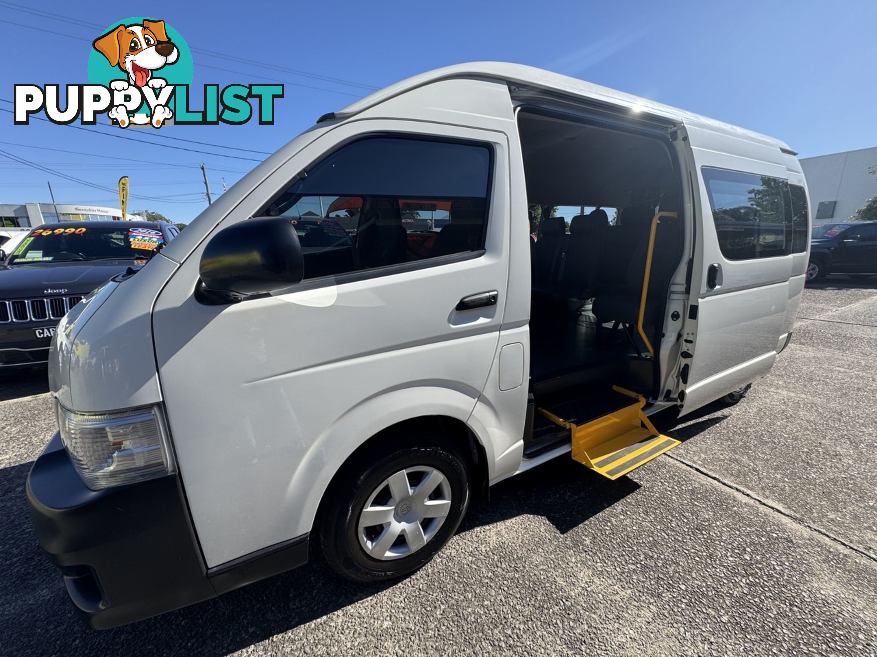 2011 TOYOTA HIACE COMMUTER HIGH ROOF SUPER LWB TRH223R BUS