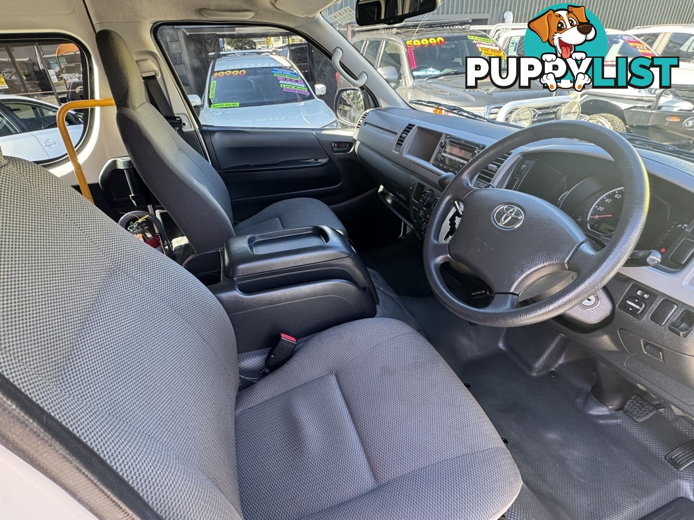 2011 TOYOTA HIACE COMMUTER HIGH ROOF SUPER LWB TRH223R BUS