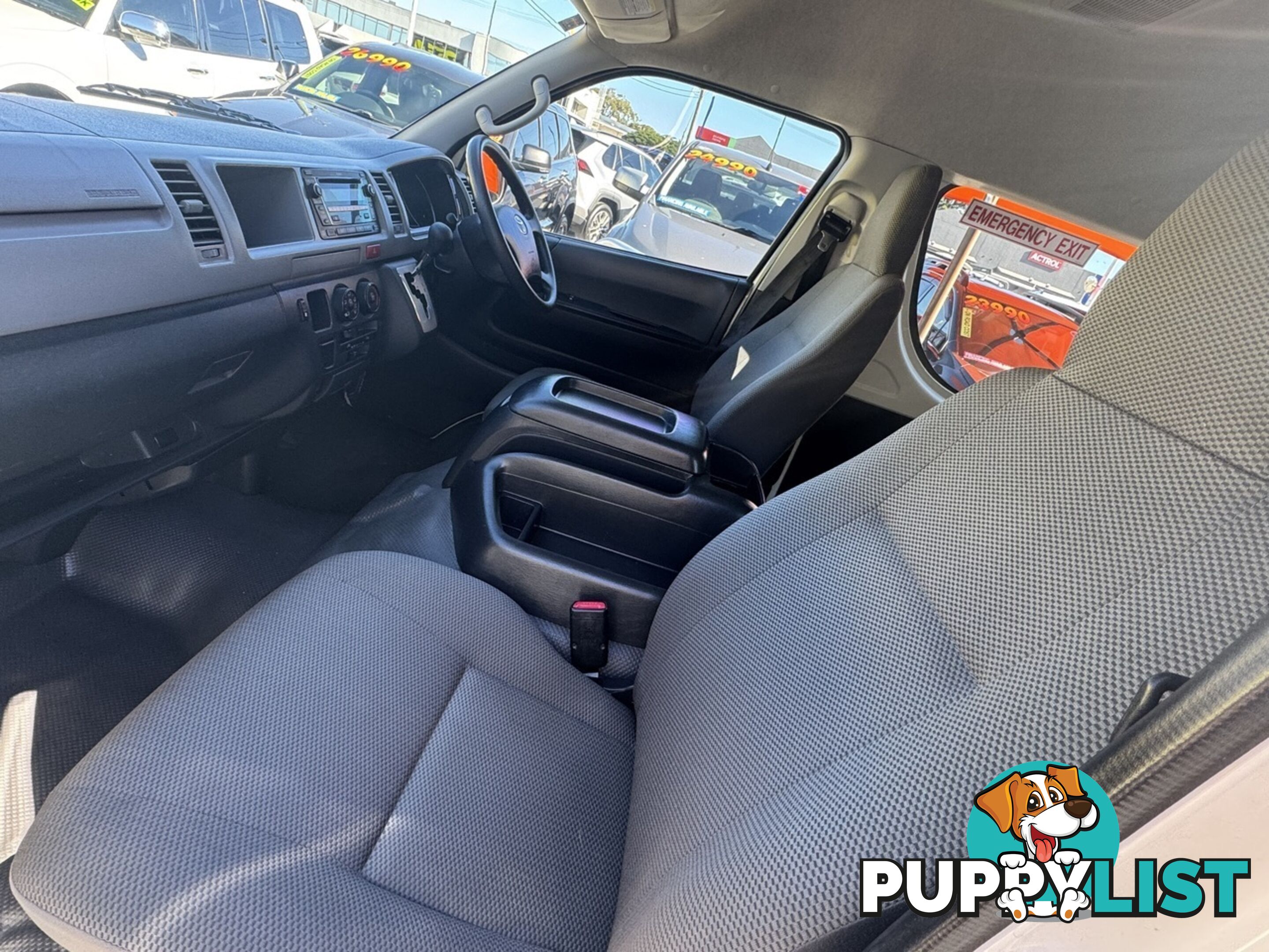 2011 TOYOTA HIACE COMMUTER HIGH ROOF SUPER LWB TRH223R BUS