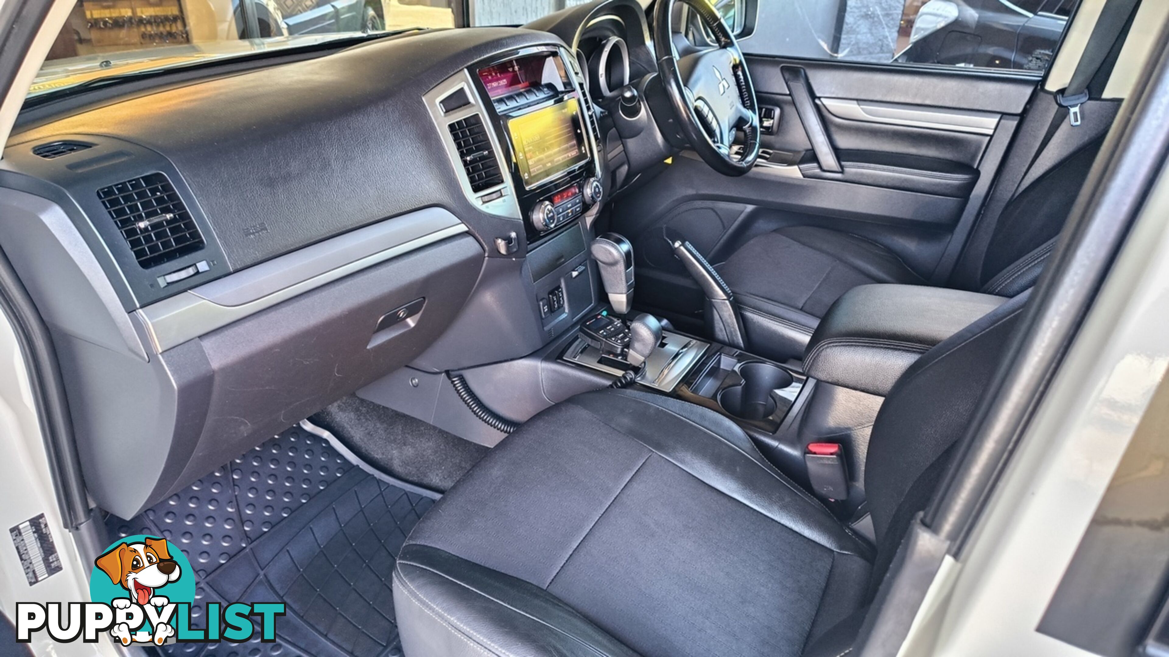 2017 MITSUBISHI PAJERO GLS NX WAGON
