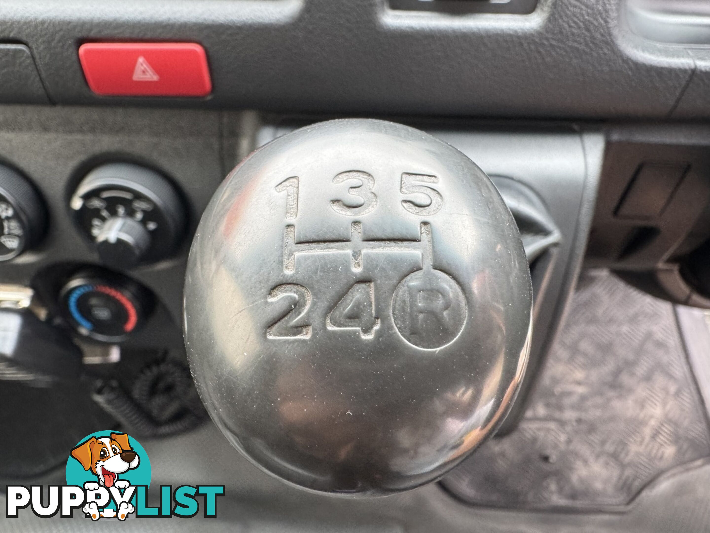2017 TOYOTA HIACE LWB KDH201R VAN