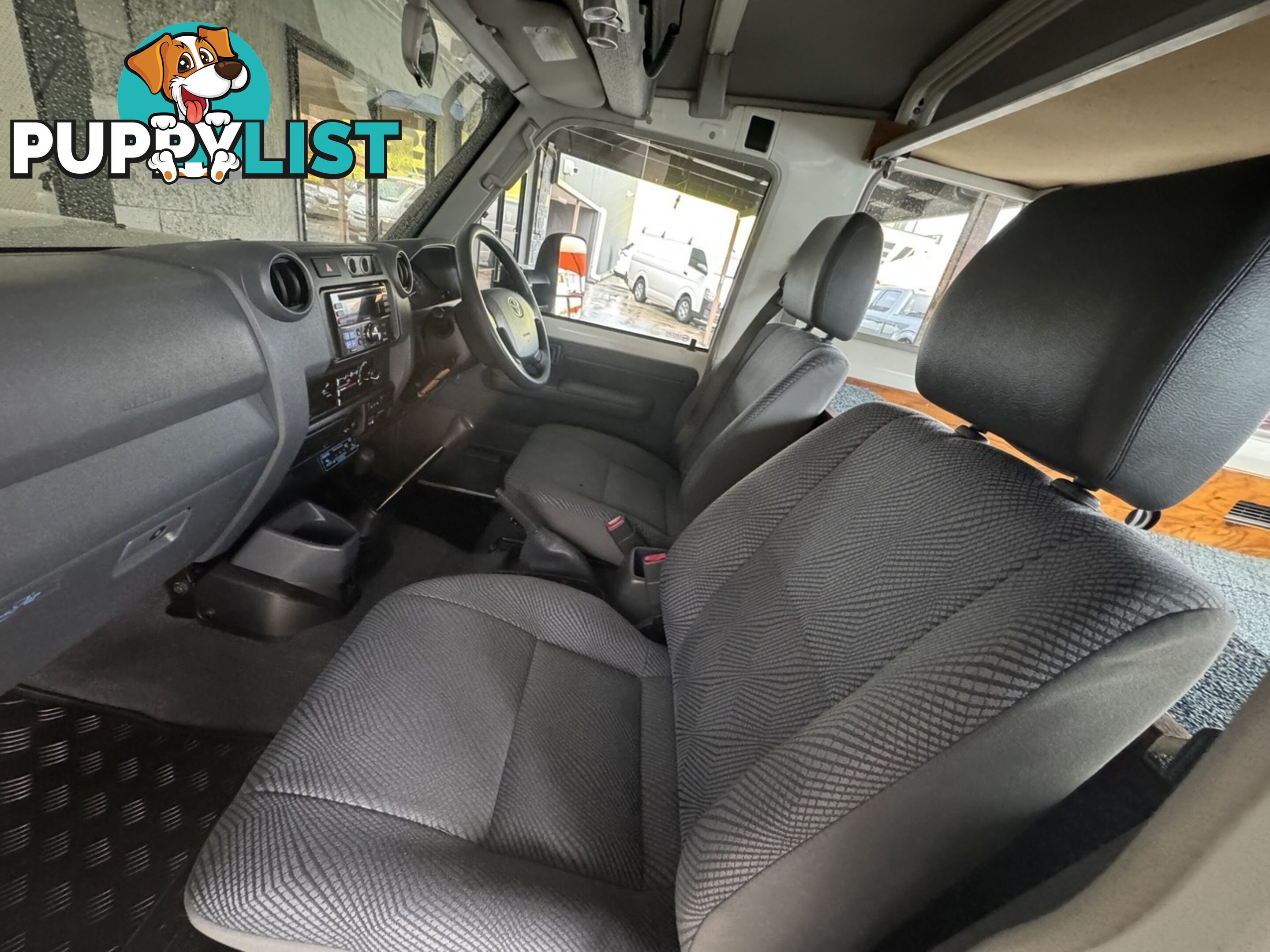2010 TOYOTA LANDCRUISER GXL TROOPCARRIER VDJ78R WAGON