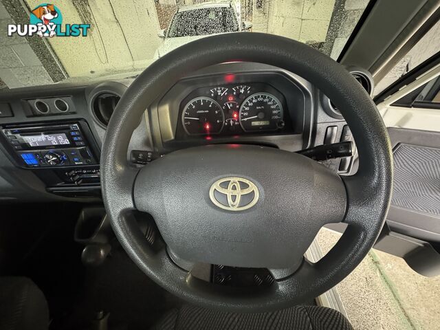 2010 TOYOTA LANDCRUISER GXL TROOPCARRIER VDJ78R WAGON