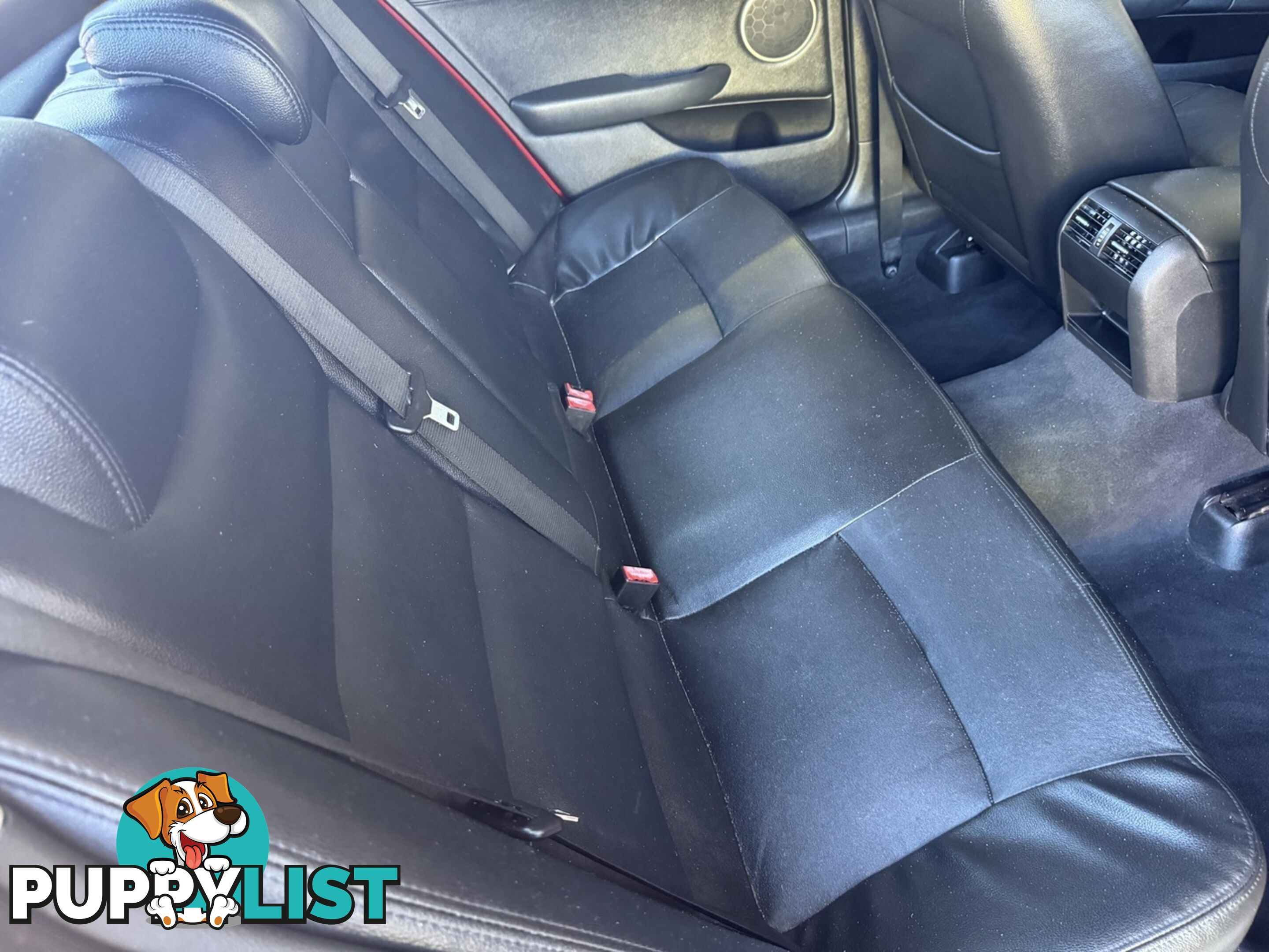 2011 HOLDEN BERLINA  VE SEDAN