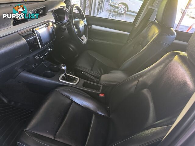 2017 TOYOTA HILUX SR5 DOUBLE CAB GUN126R UTILITY