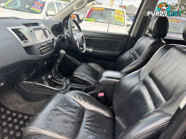 2015 TOYOTA HILUX SR5 DOUBLE CAB KUN26R UTILITY