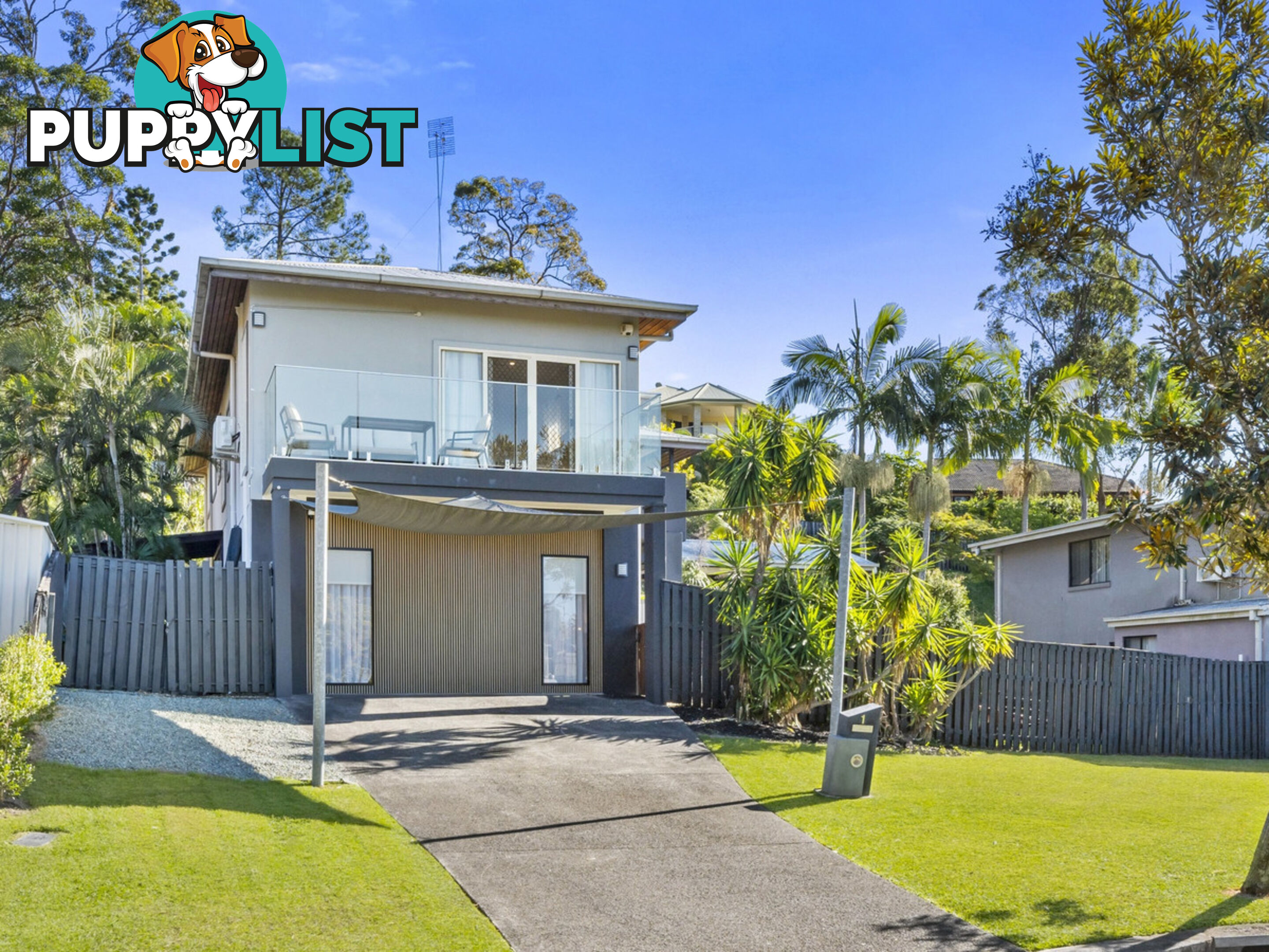 1 Hemes Close PACIFIC PINES QLD 4211