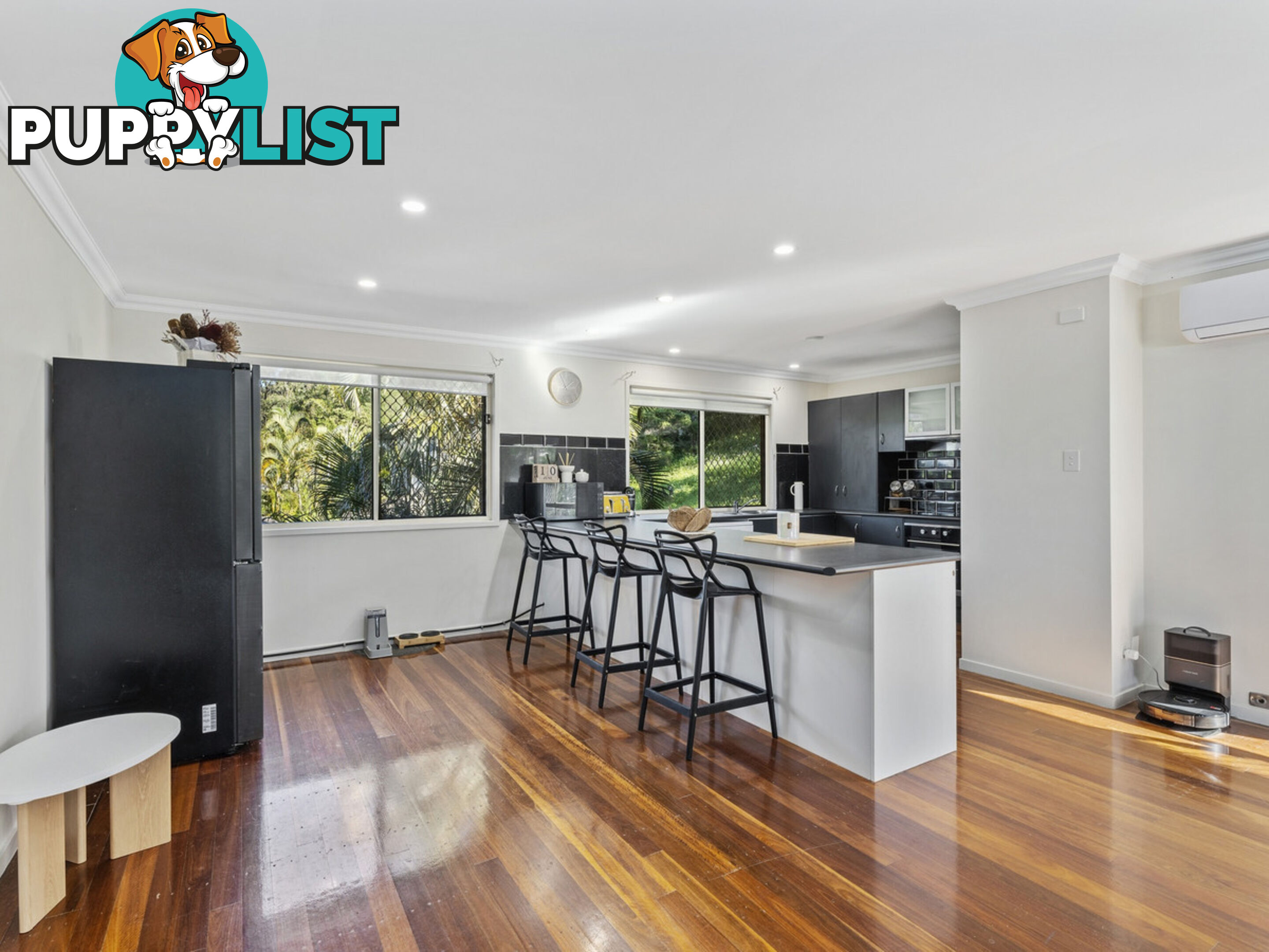 1 Hemes Close PACIFIC PINES QLD 4211