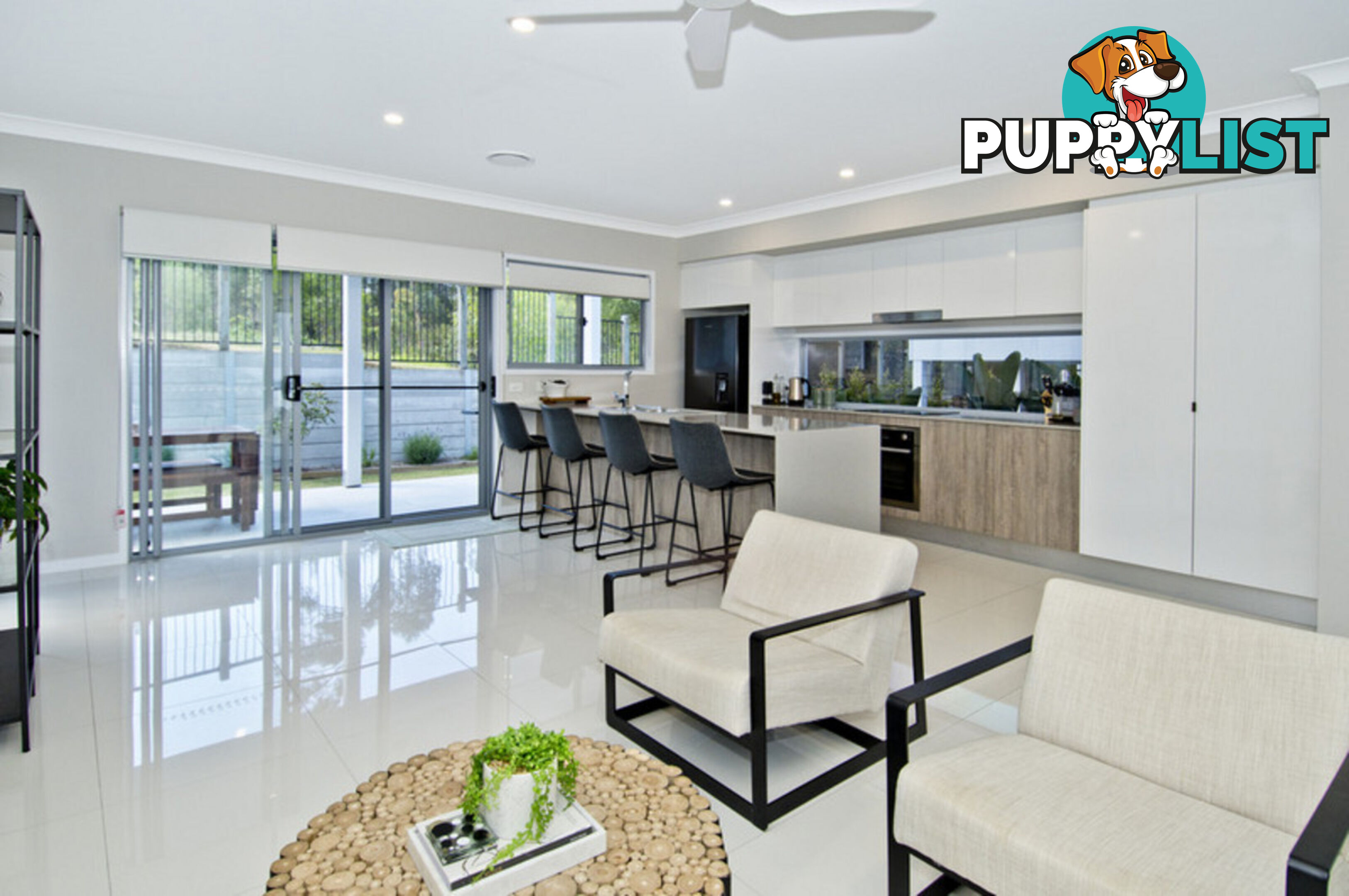 5 Stonewood Circuit OXENFORD QLD 4210
