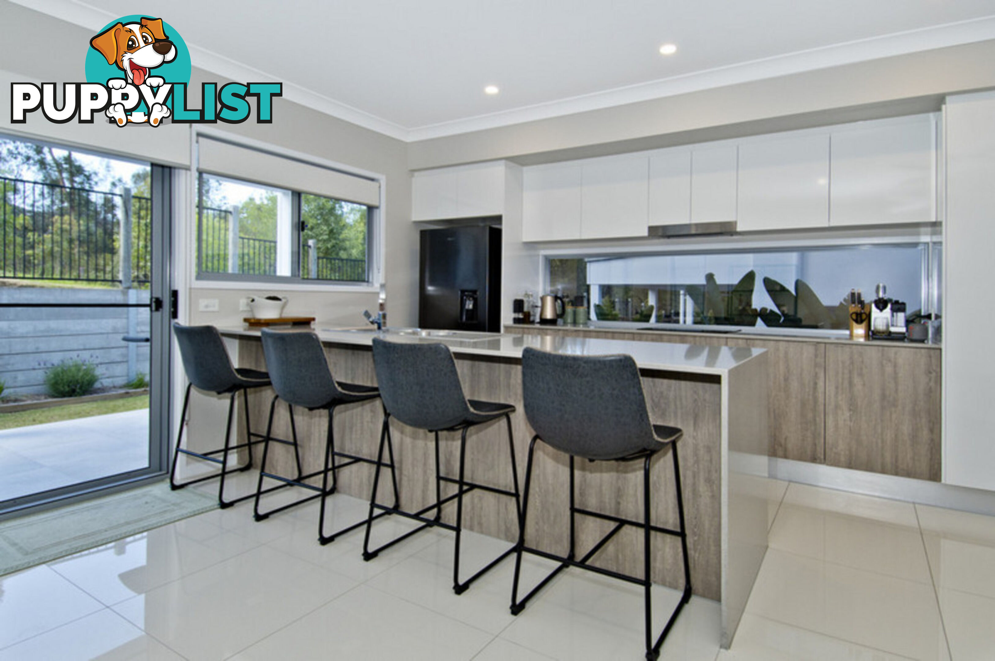 5 Stonewood Circuit OXENFORD QLD 4210